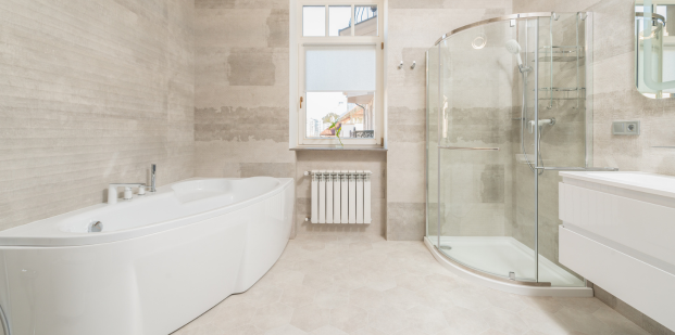 浴室磁磚總是發霉？這些材質可以直接貼上，防水又省事！